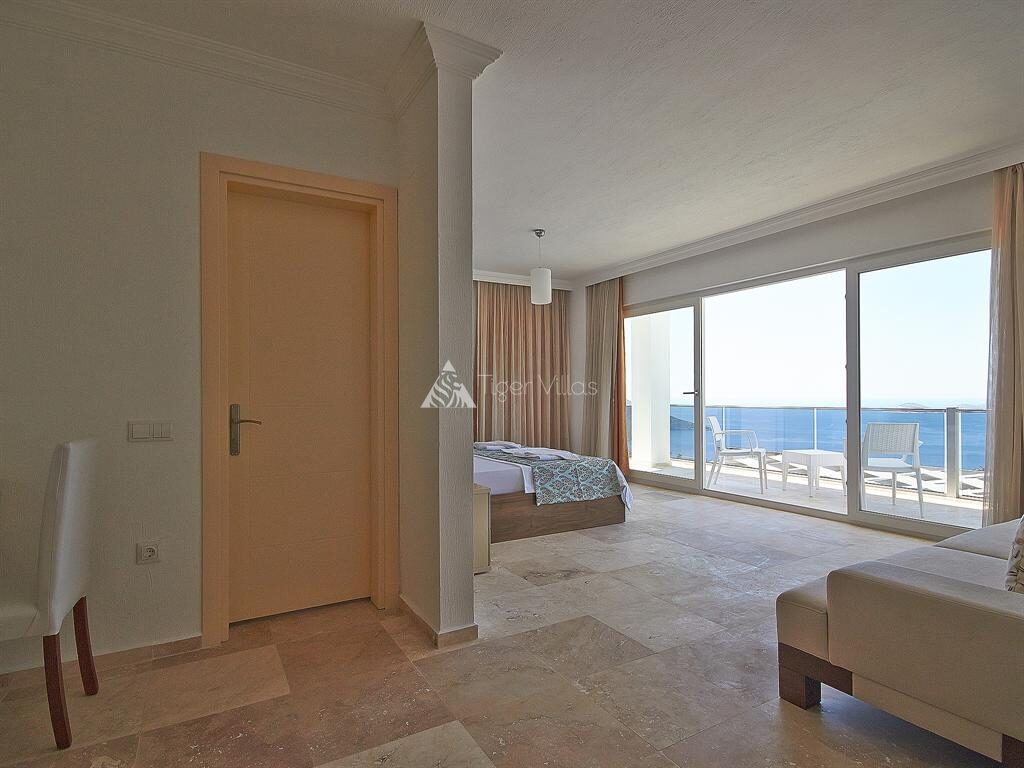 Villa Falcon Exclusive — 6