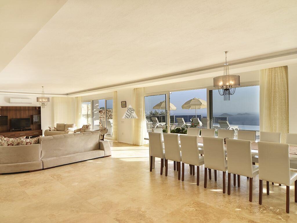 Villa Falcon Exclusive — 13