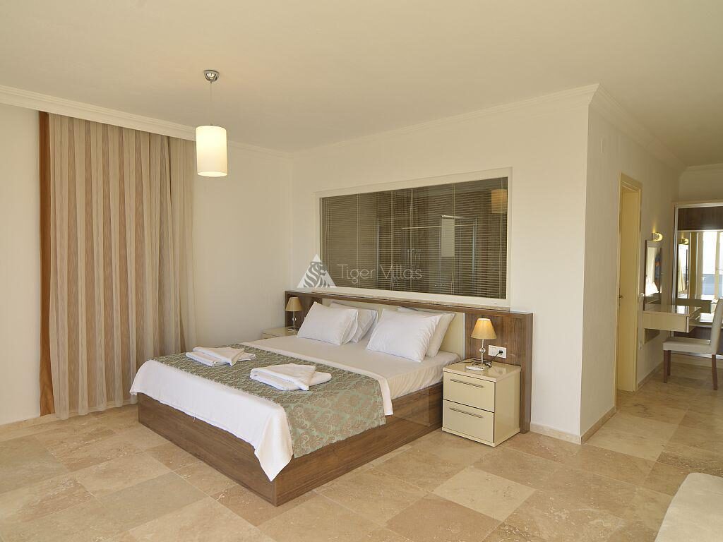 Villa Falcon Exclusive — 16