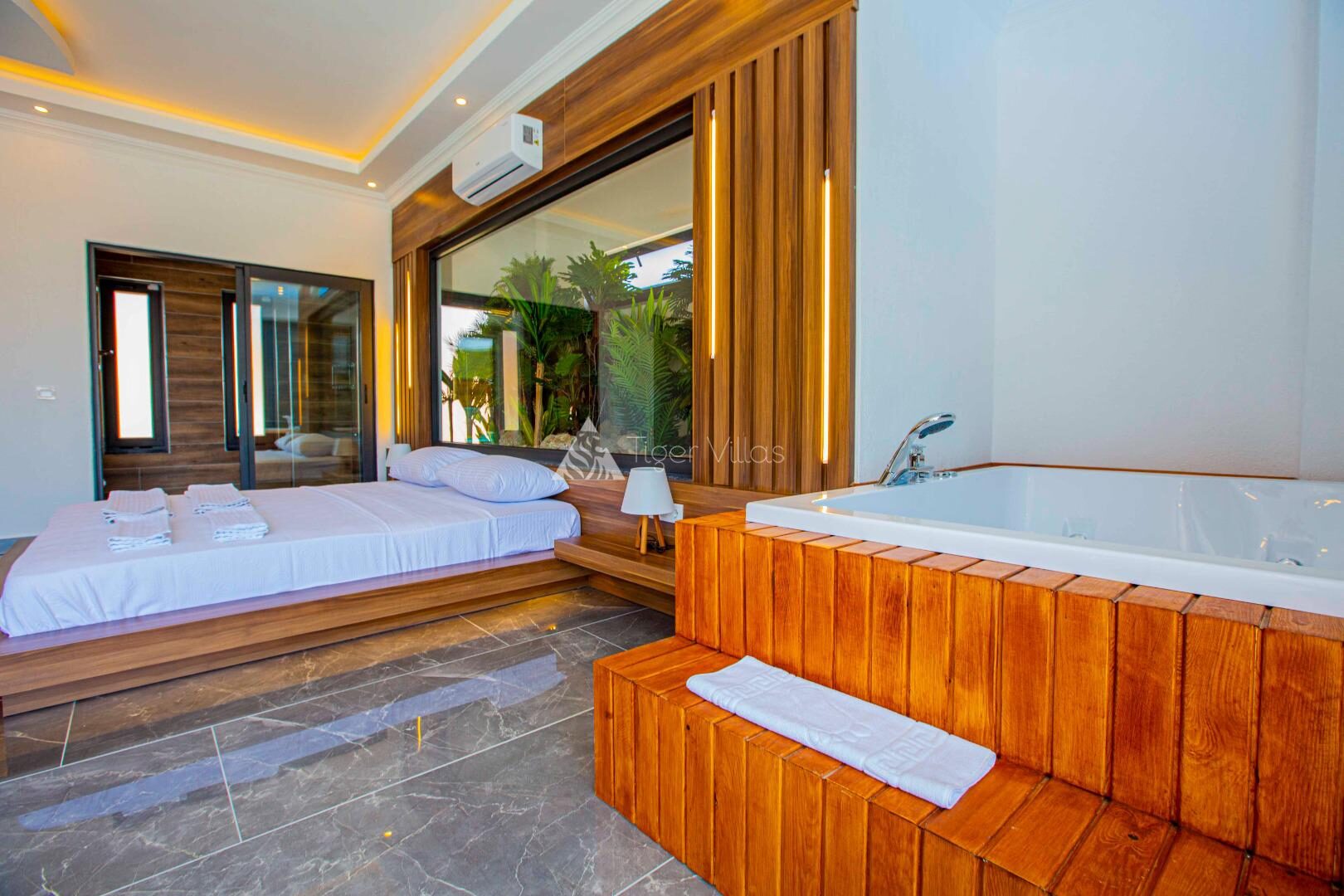 Villa Bahamas — 8
