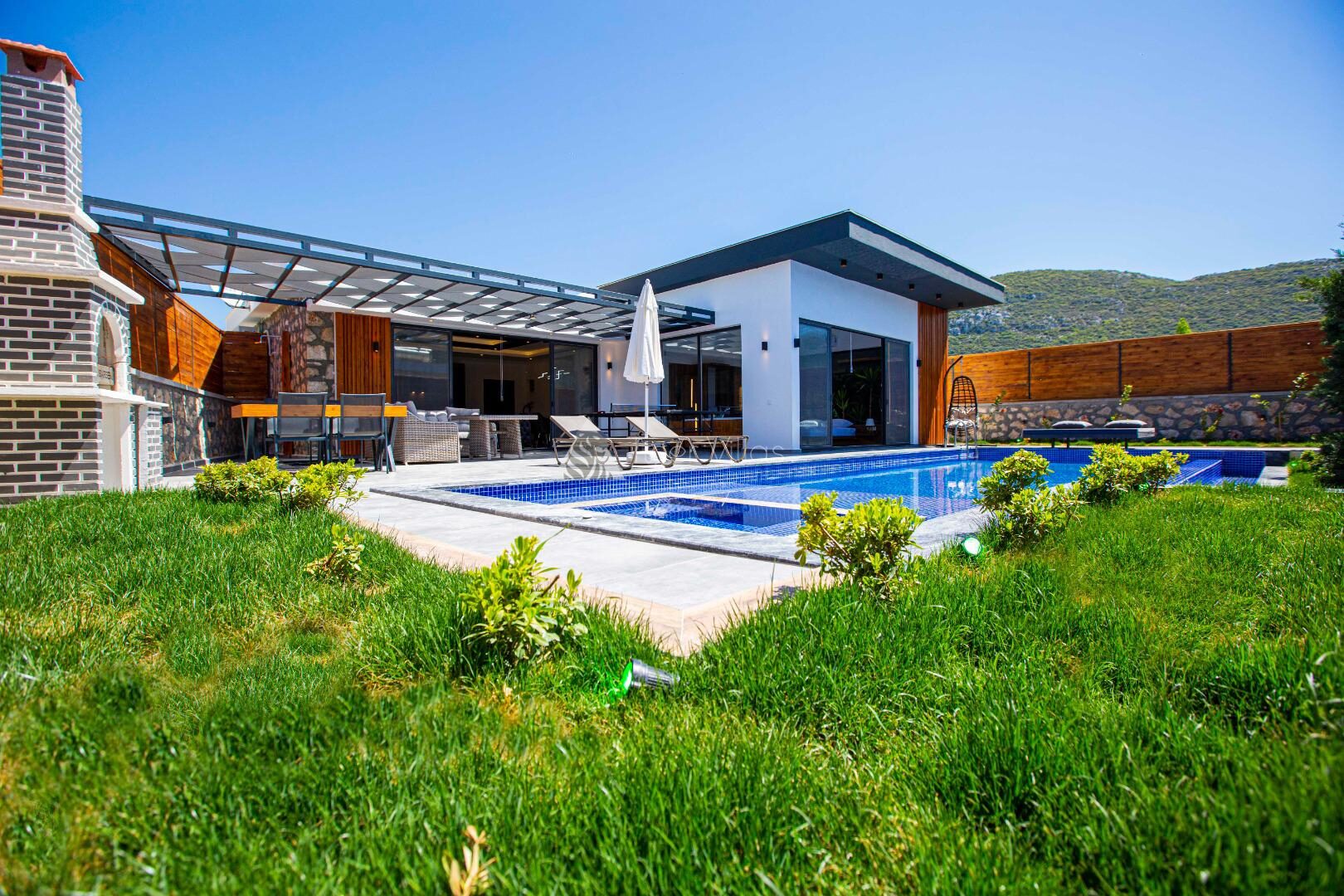 Villa Montenegro – villa for rent in Bezirgan