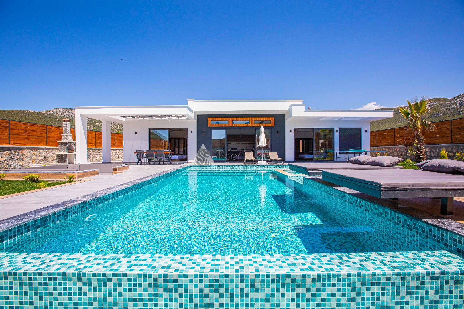 Villa Bahamas – villa for rent in Bezirgan