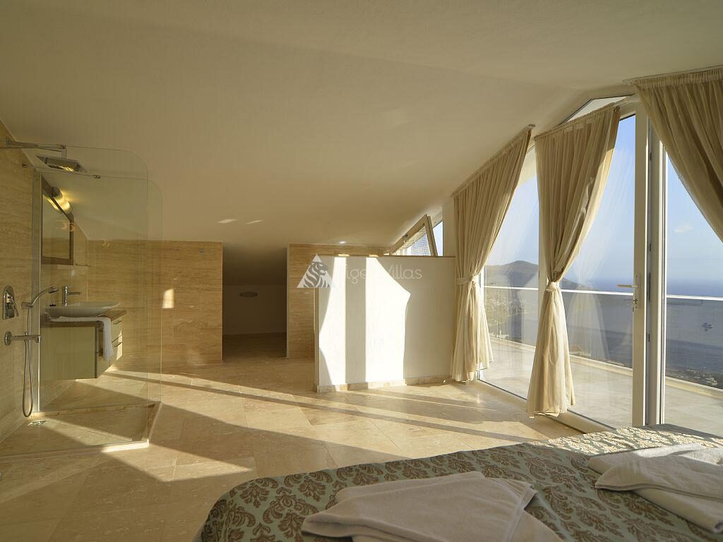 Villa Falcon Exclusive — 22
