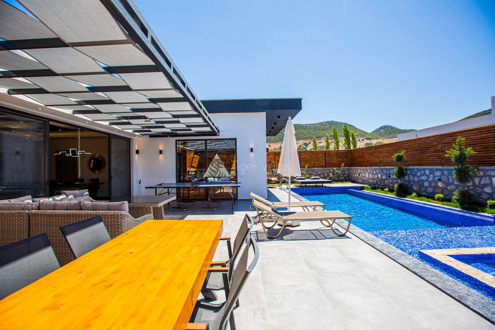Villa Montenegro – villa for rent in Bezirgan