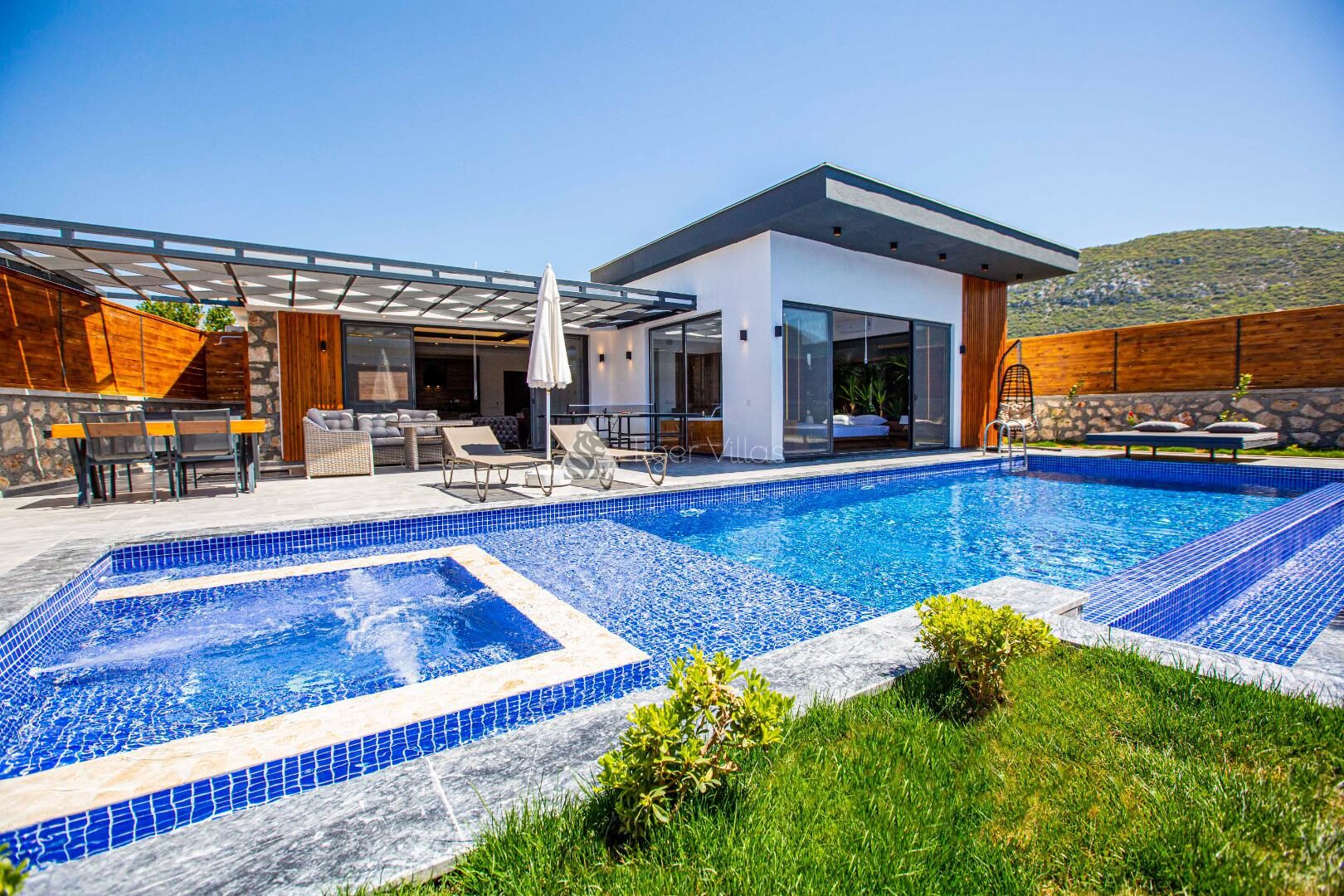 Villa Montenegro – villa for rent in Bezirgan