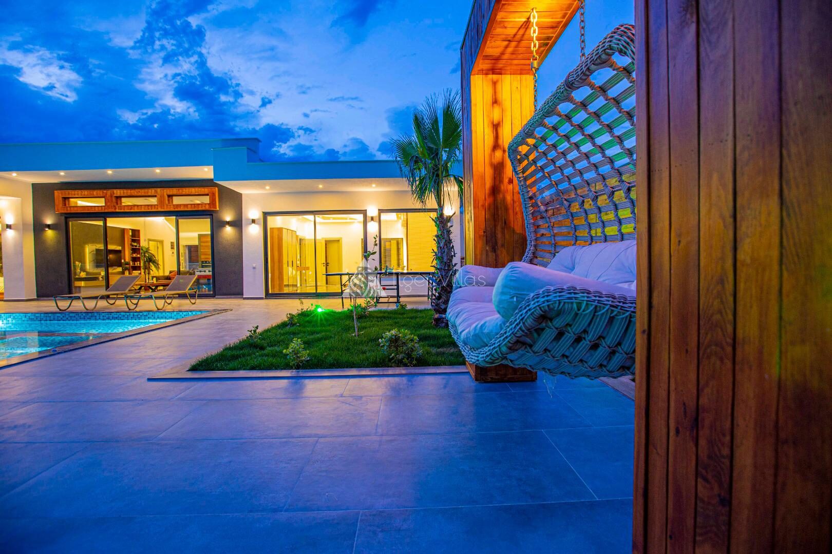 Villa Bahamas – villa for rent in Bezirgan