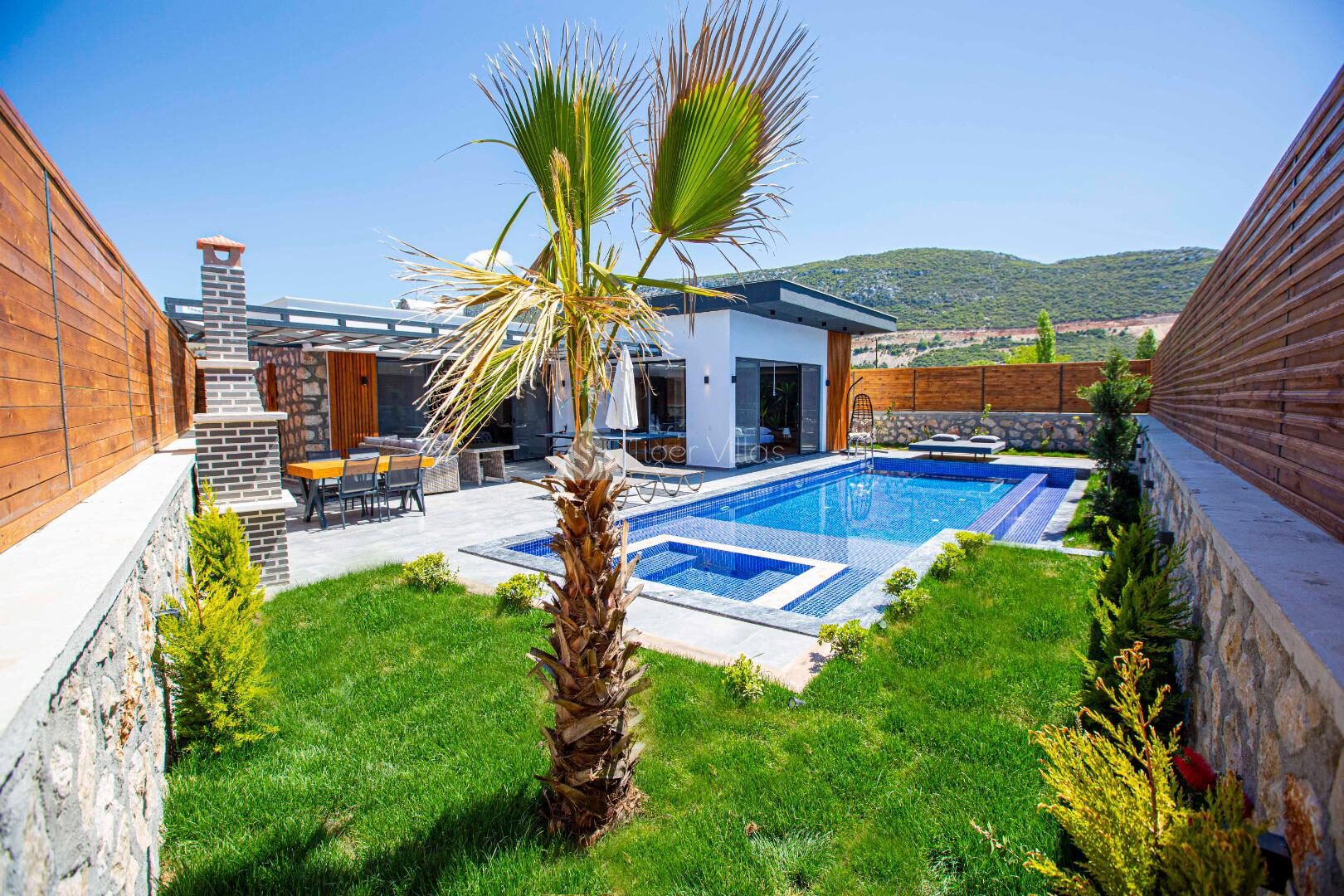 Villa Montenegro – villa for rent in Bezirgan