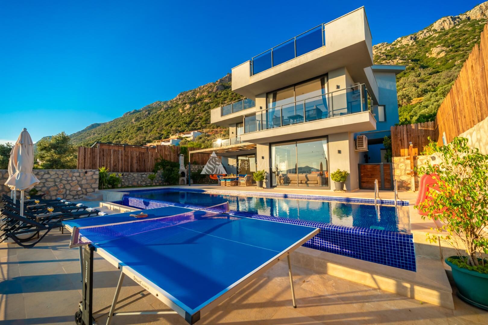 Villa Azde — 1