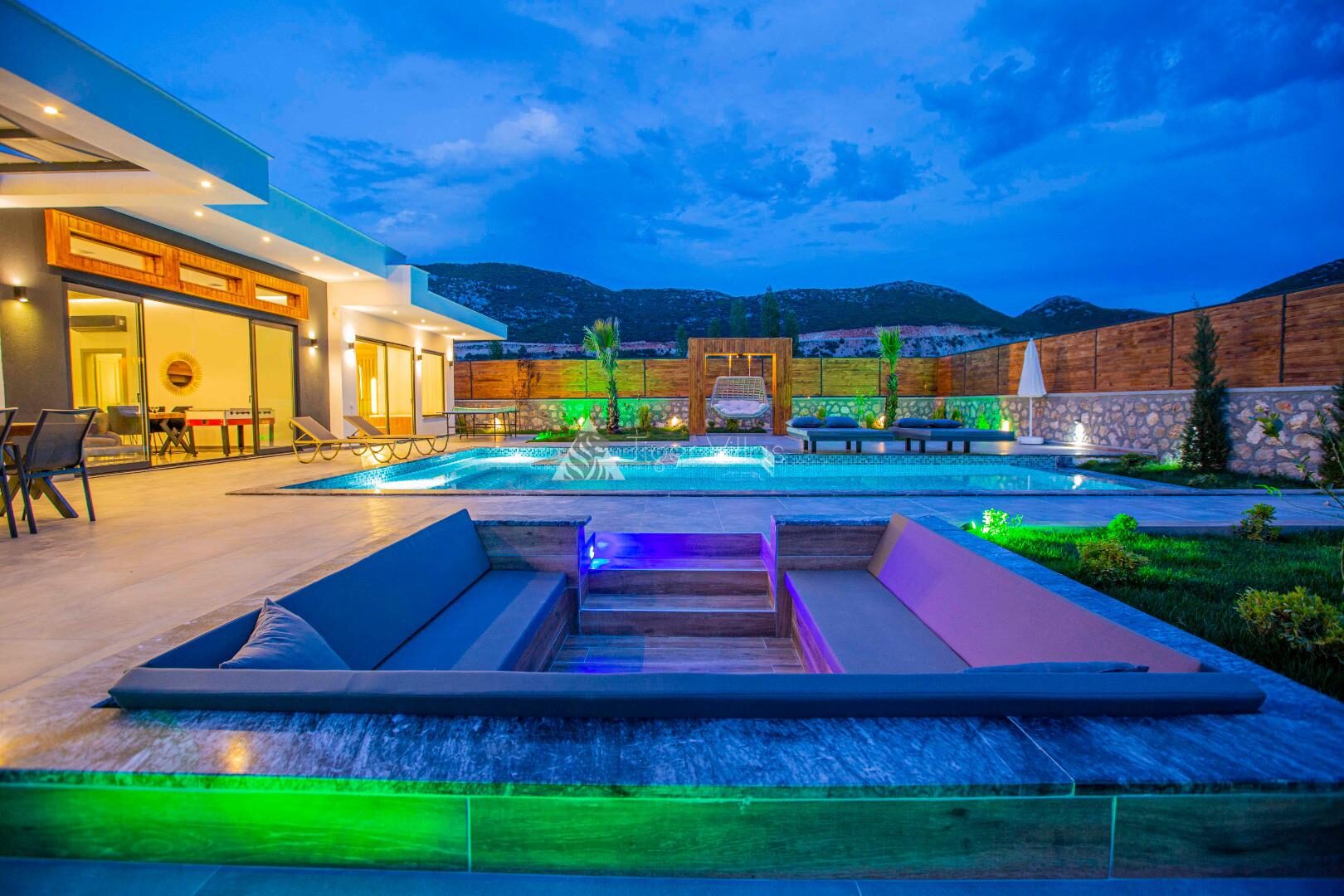 Villa Bahamas – villa for rent in Bezirgan