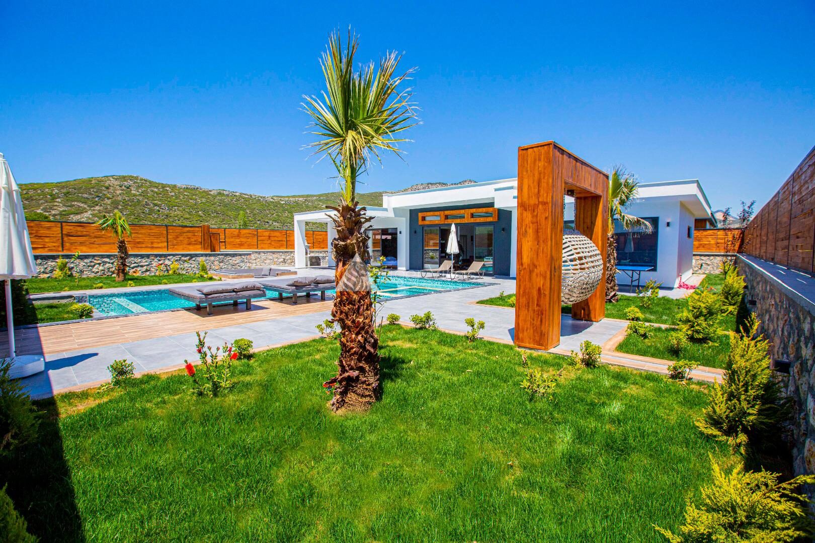 Villa Bahamas – villa for rent in Bezirgan