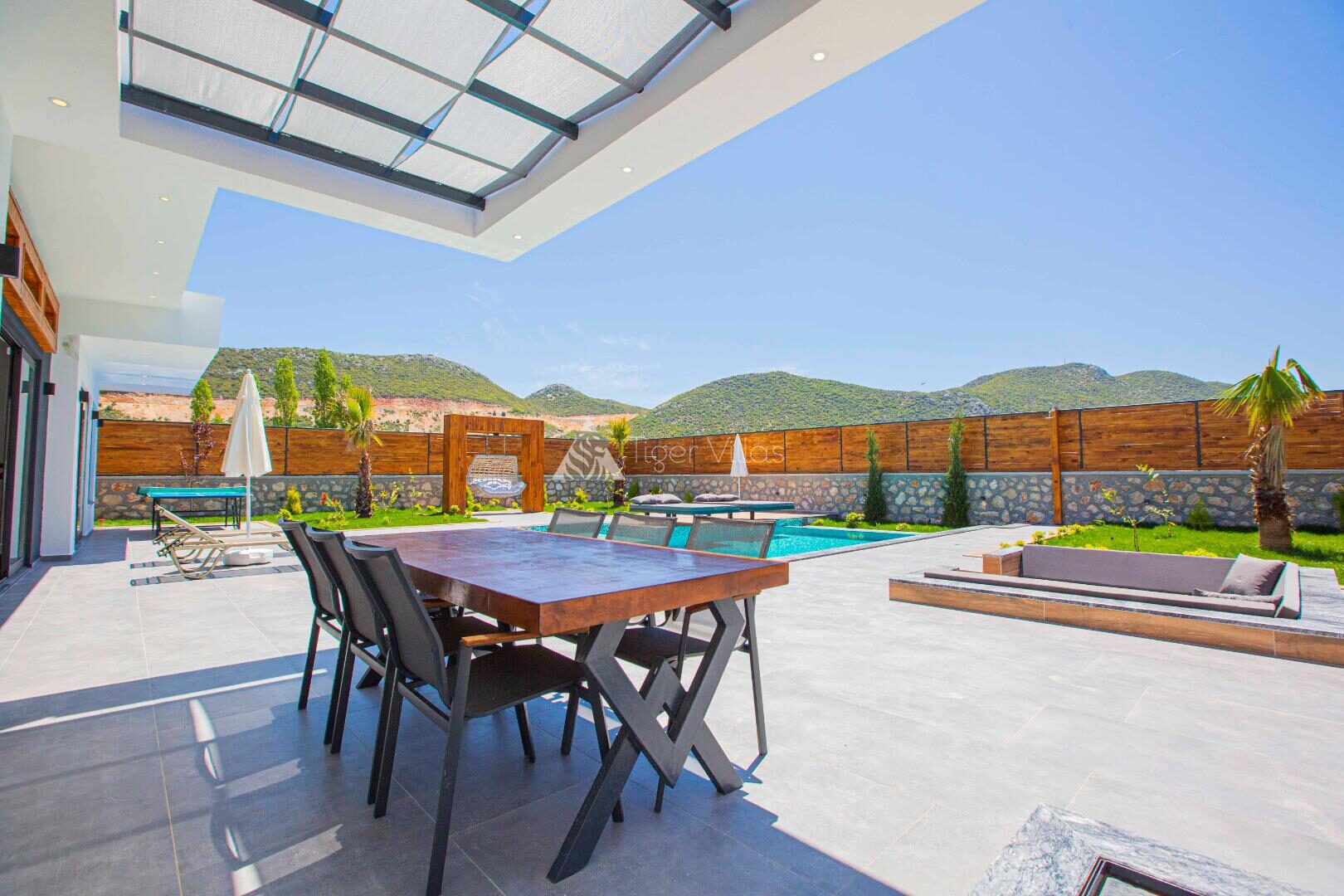 Villa Bahamas – villa for rent in Bezirgan