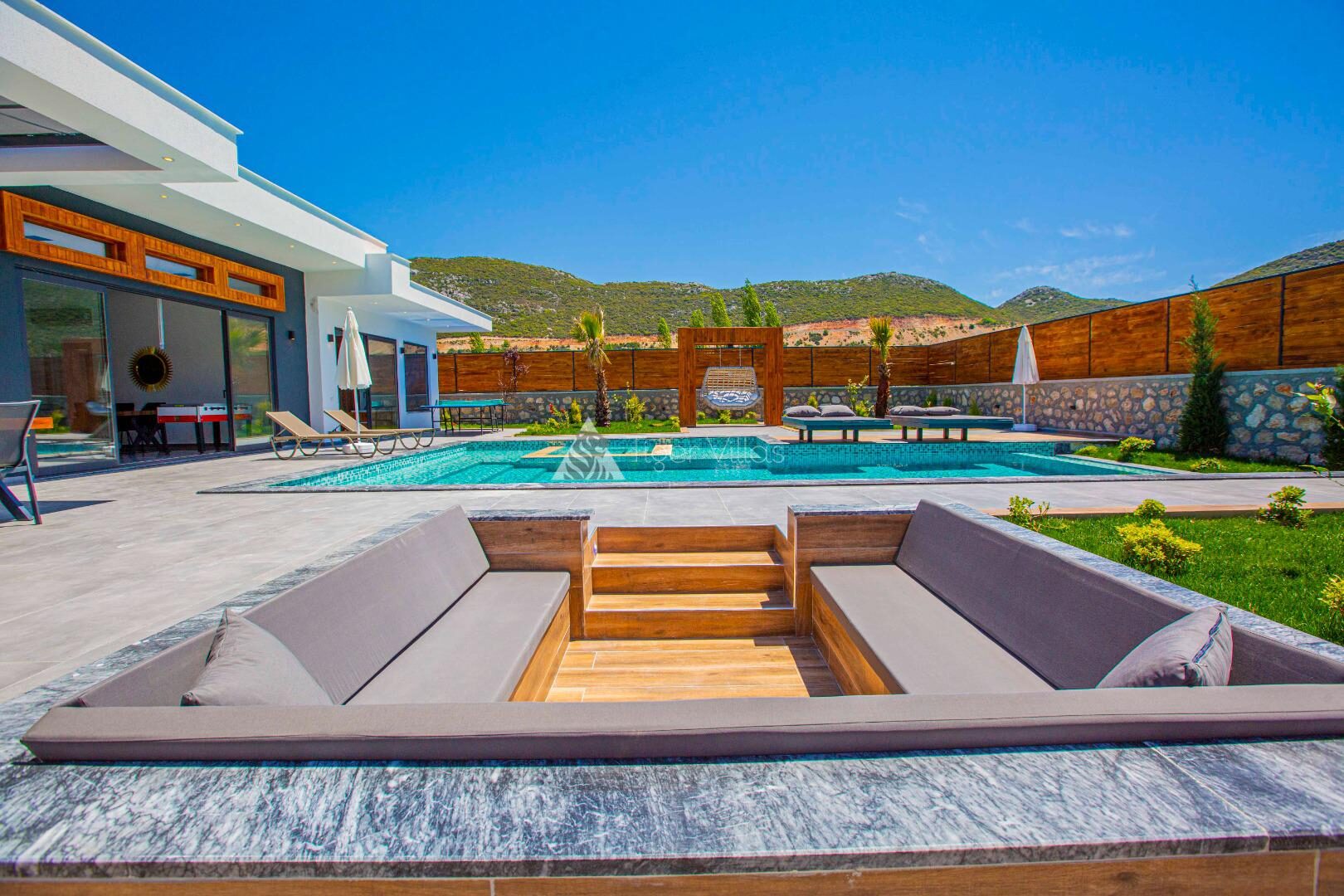 Villa Bahamas – villa for rent in Bezirgan