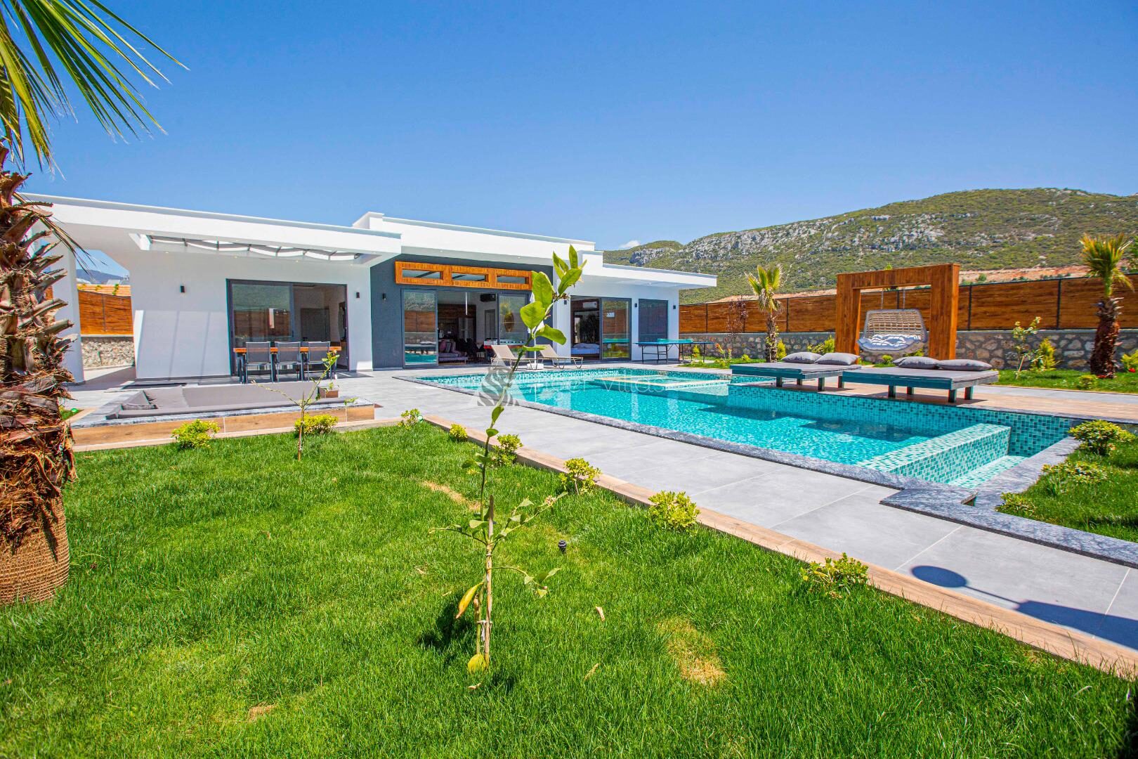 Villa Bahamas – villa for rent in Bezirgan