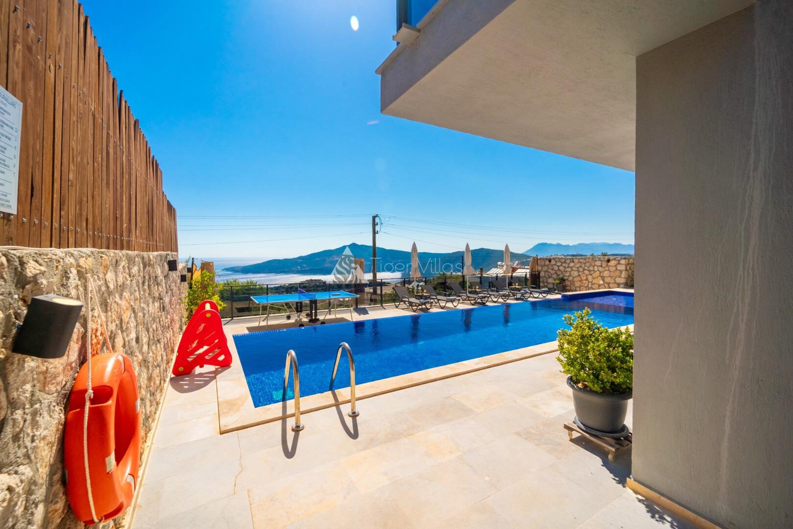 Villa Azde — 76