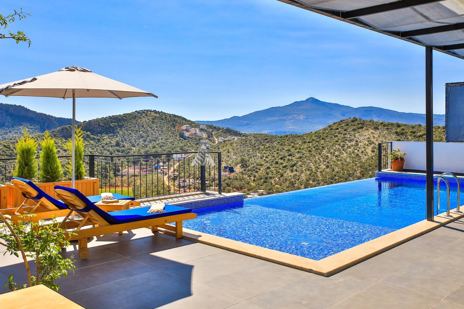 Villa Summery — 15