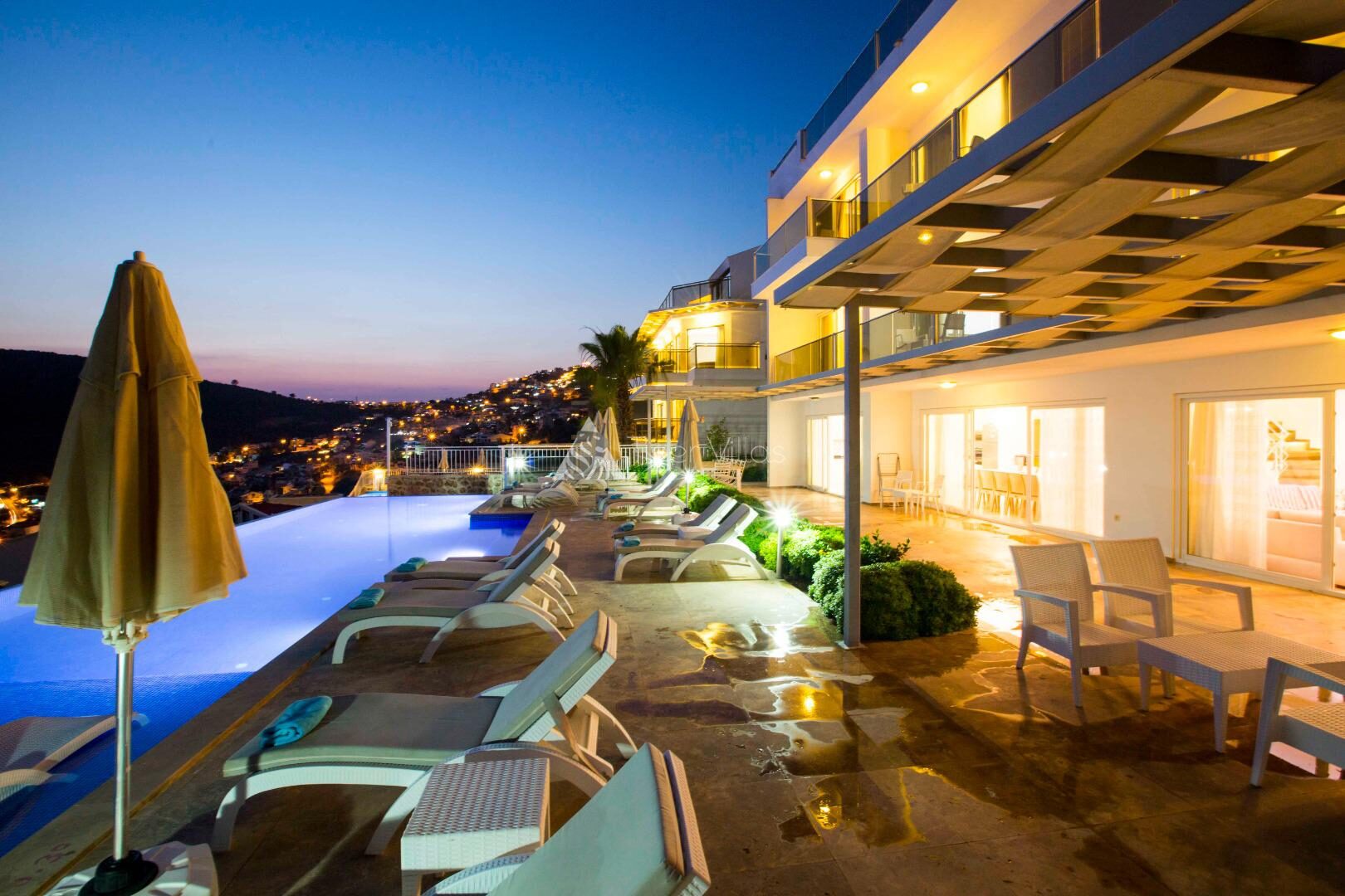 Villa Falcon Exclusive — 37