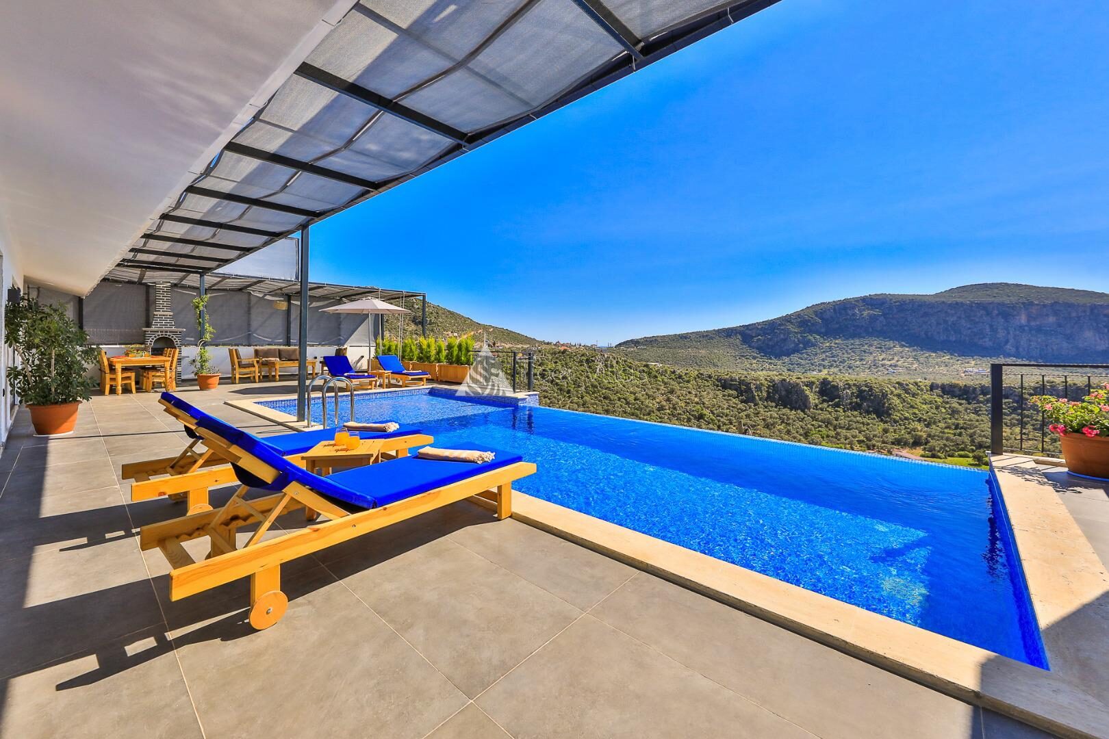 Villa Summery — 19