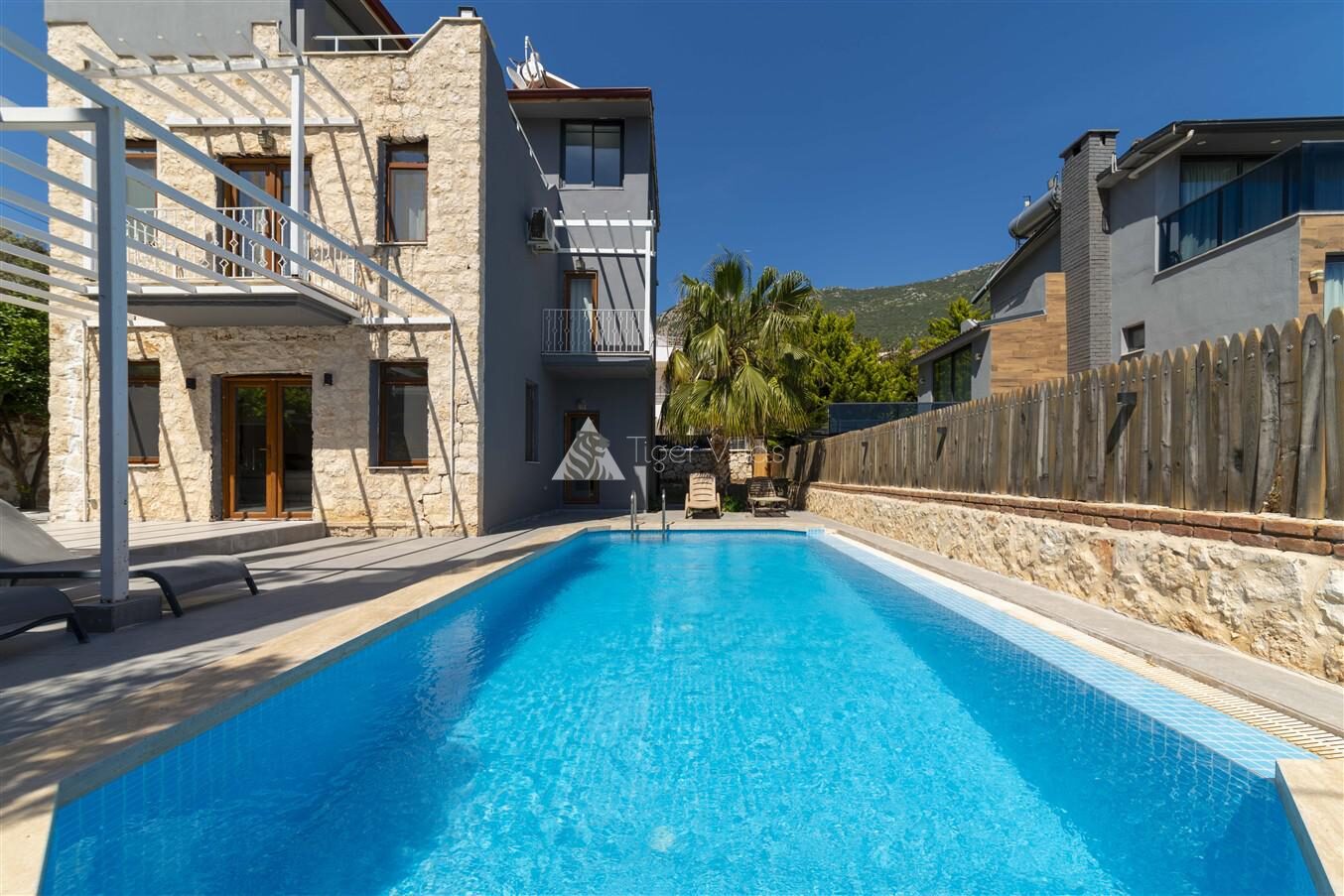 Villa Ea – villa for rent in Ortaalan