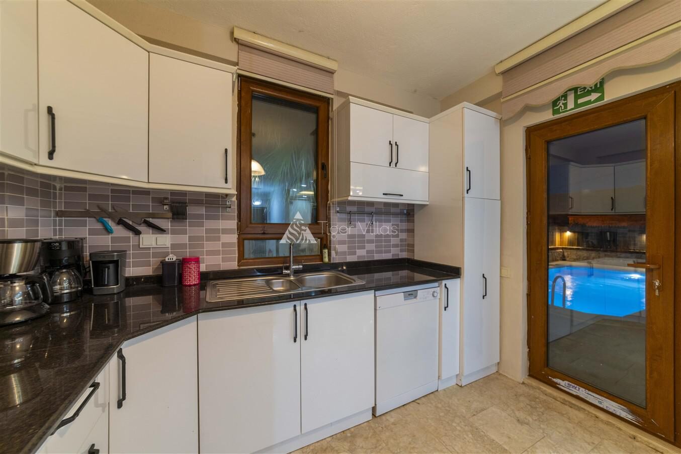 Villa Ea – villa for rent in Ortaalan