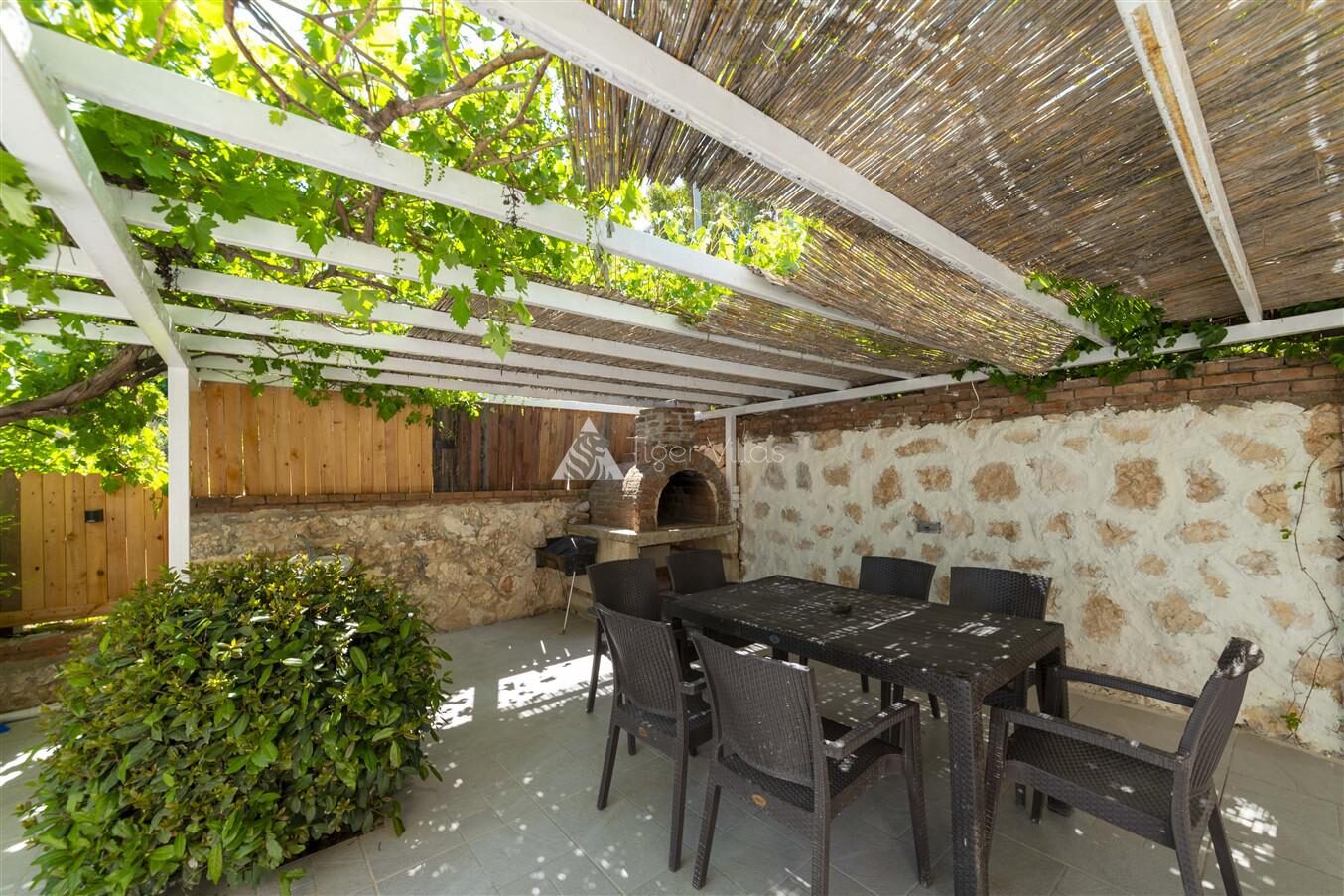 Villa Ea – villa for rent in Ortaalan