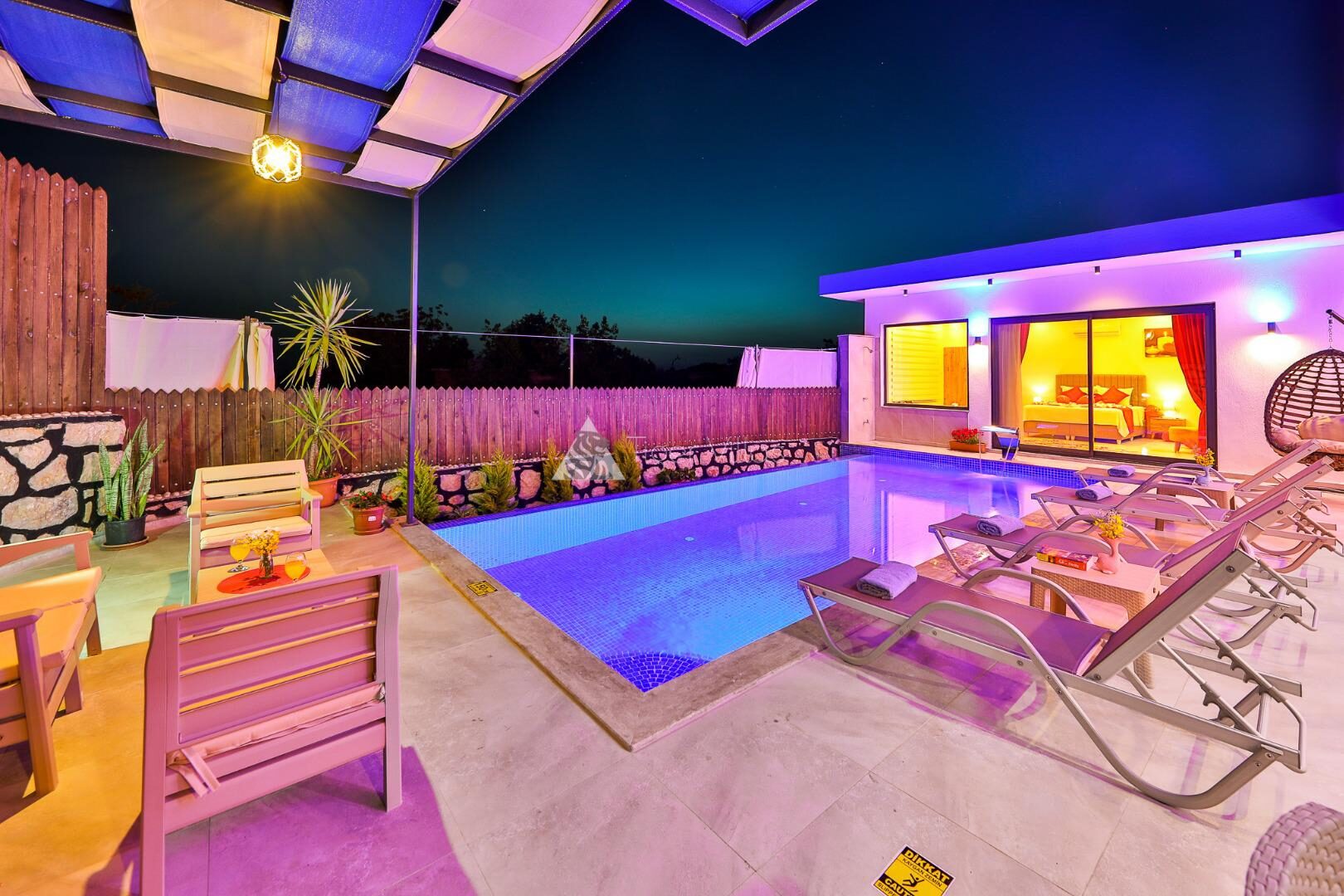 Villa Cancan — 8