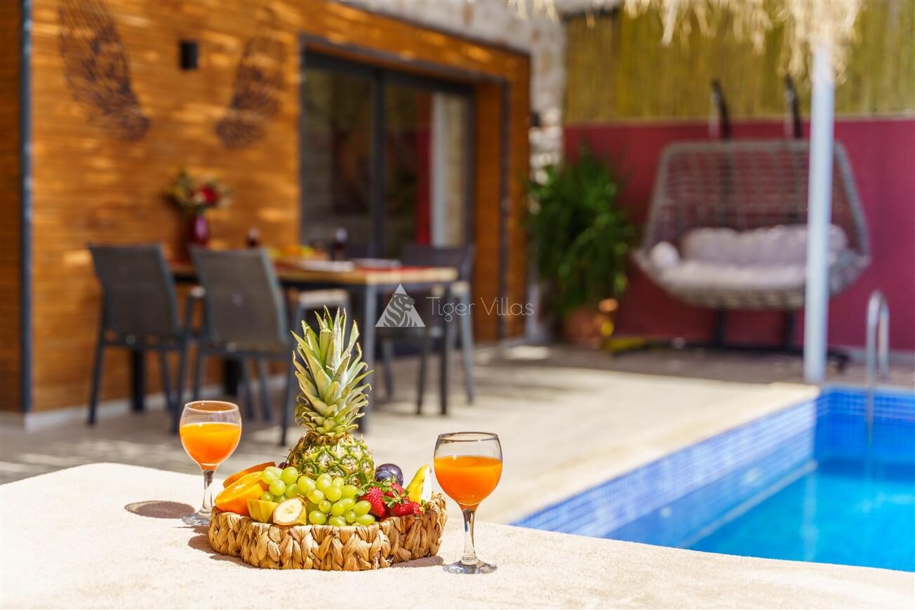 Villa Mira Queen — 18