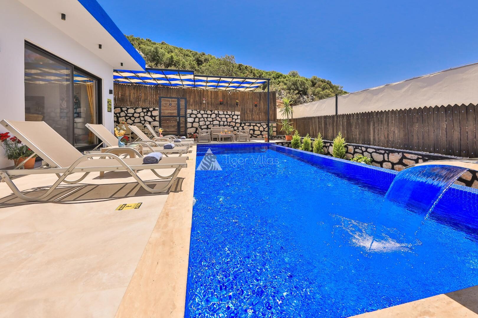 Villa Cancan — 11