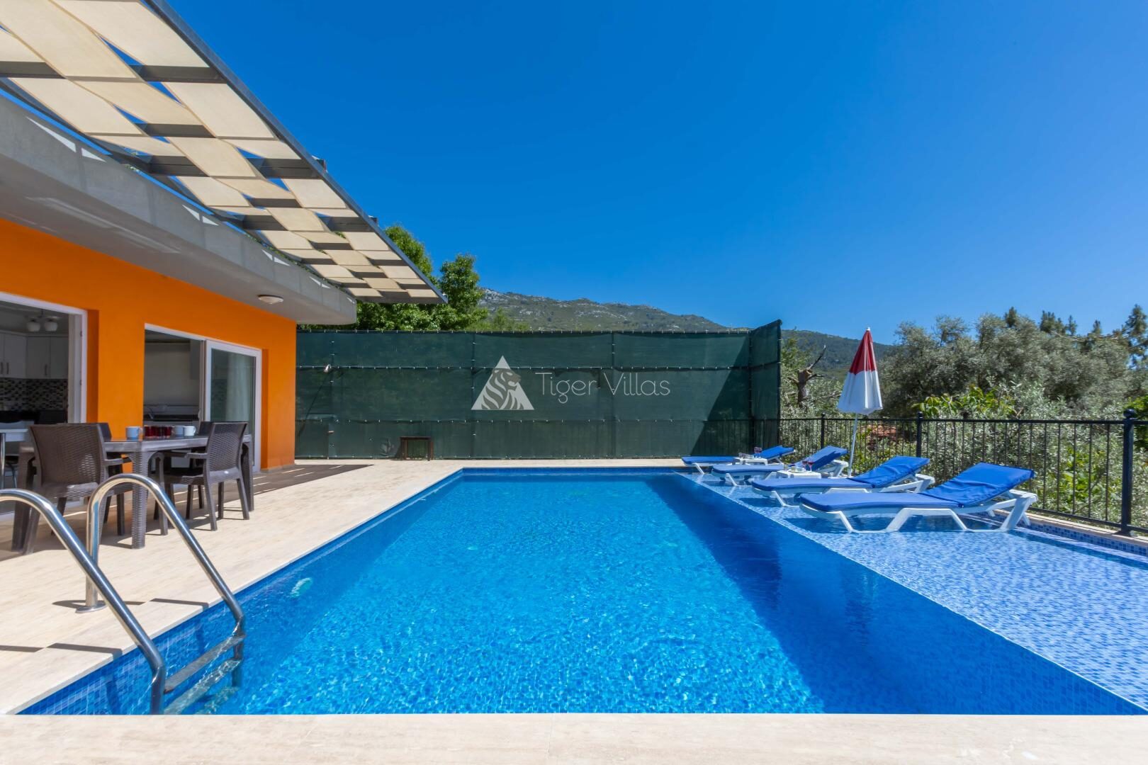 Villa Heves — 4