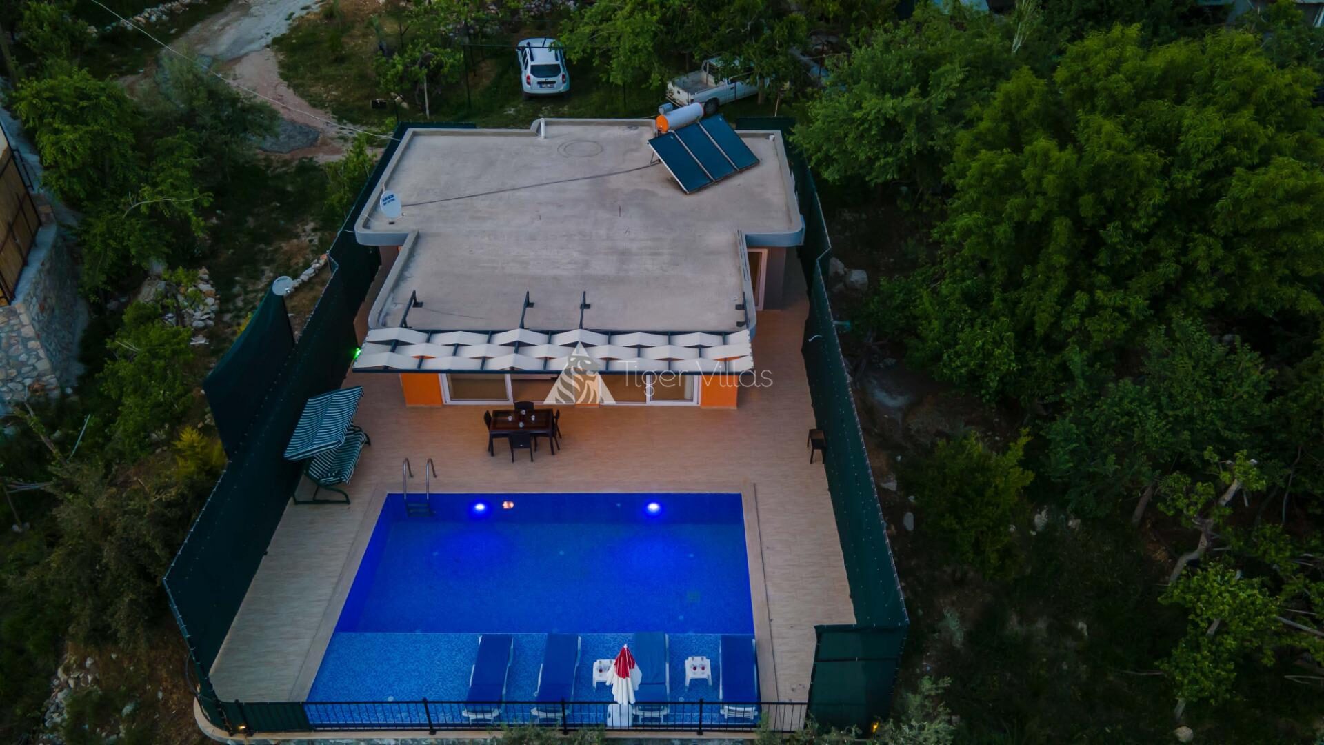 Villa Heves — 14
