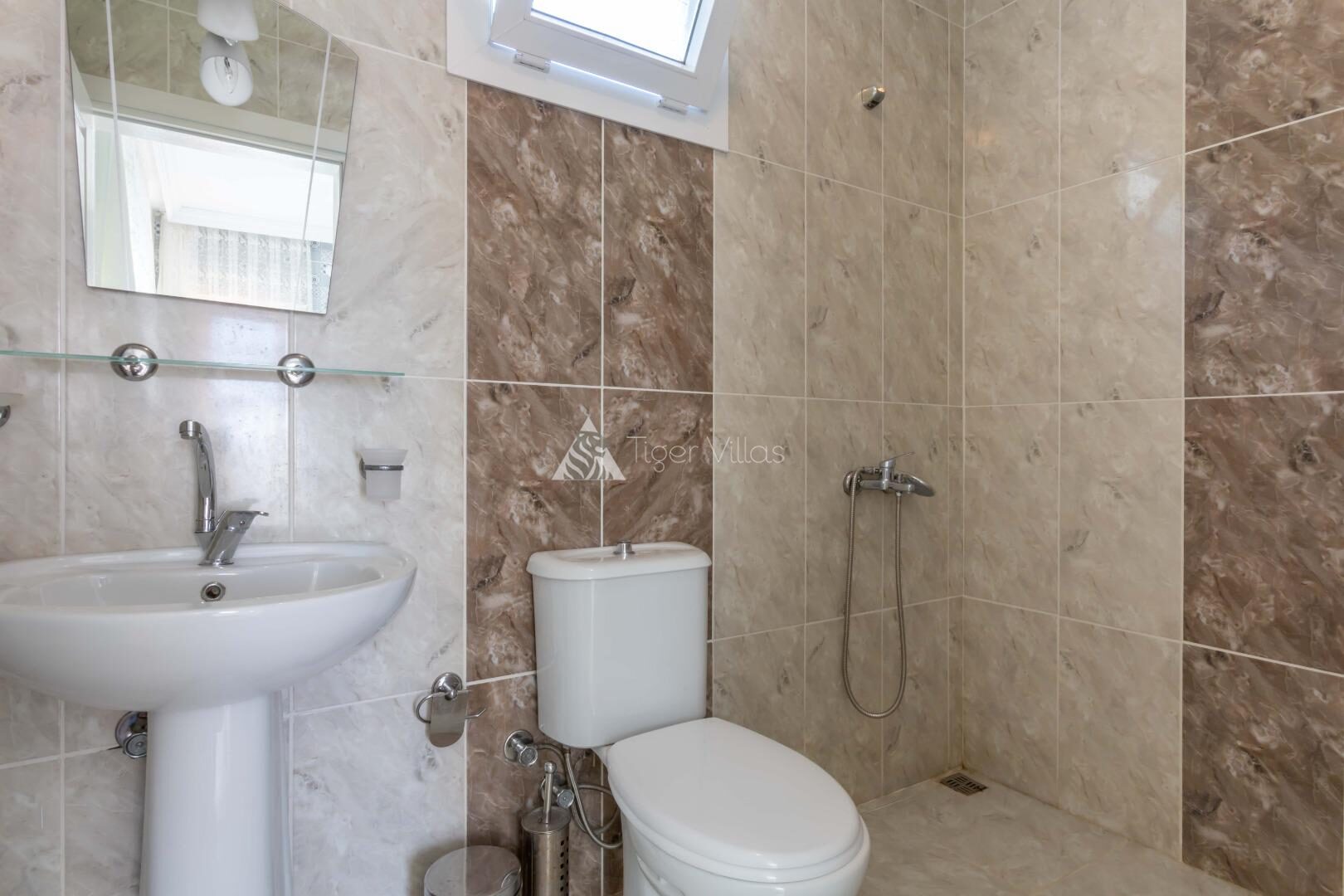 Villa Heves — 54