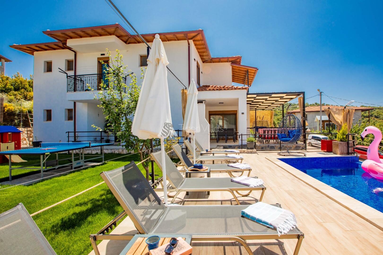 Villa Daphne — 10