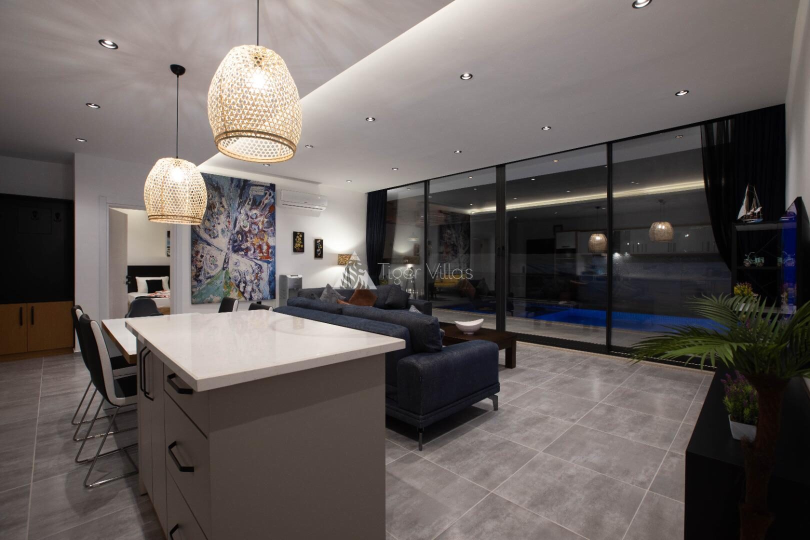 Villa Neon — 15