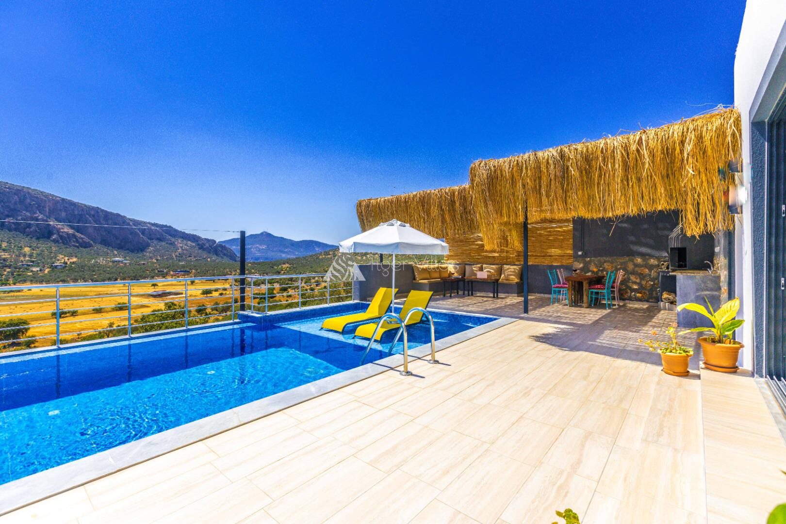 Villa Lambuka — 2