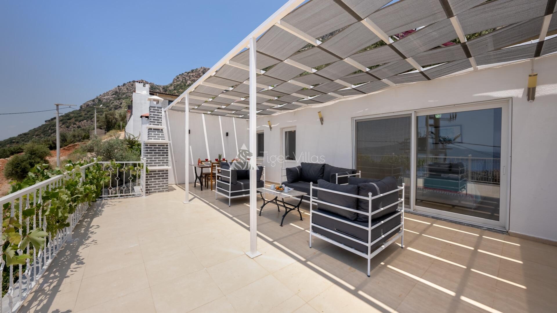 Villa Barış Garden & terrace 6 – villa for rent in Kördere