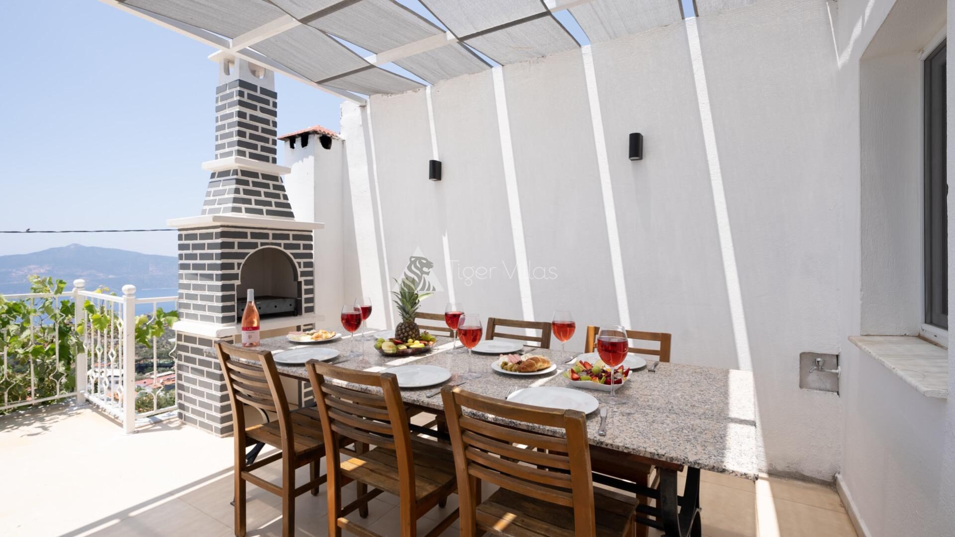 Villa Barış Dining area 5 – villa for rent in Kördere