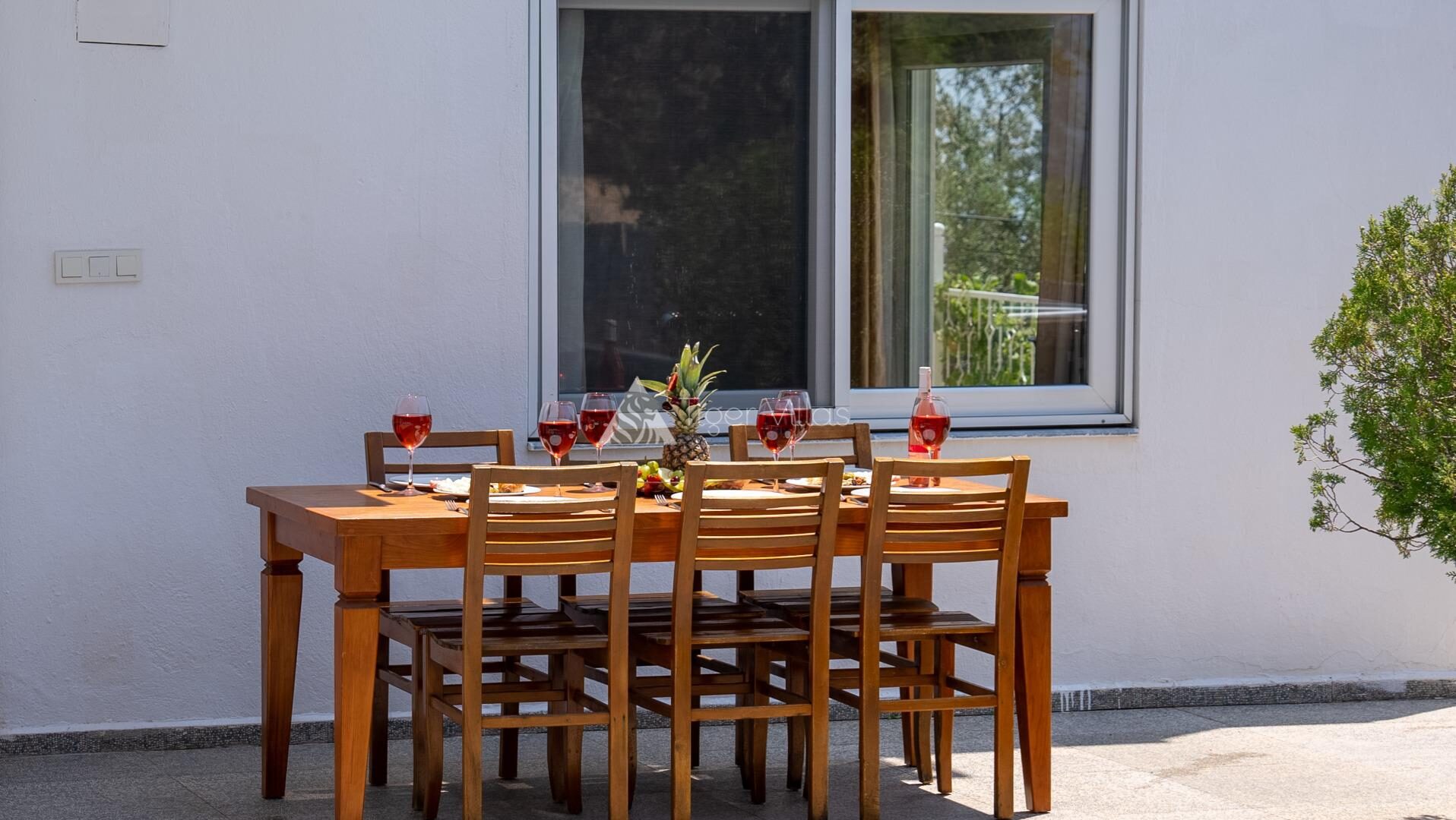 Villa Barış Dining area 6 – villa for rent in Kördere