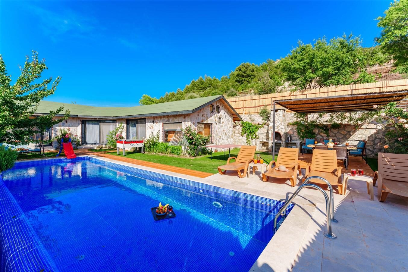 Villa Akbaş 1 — 3