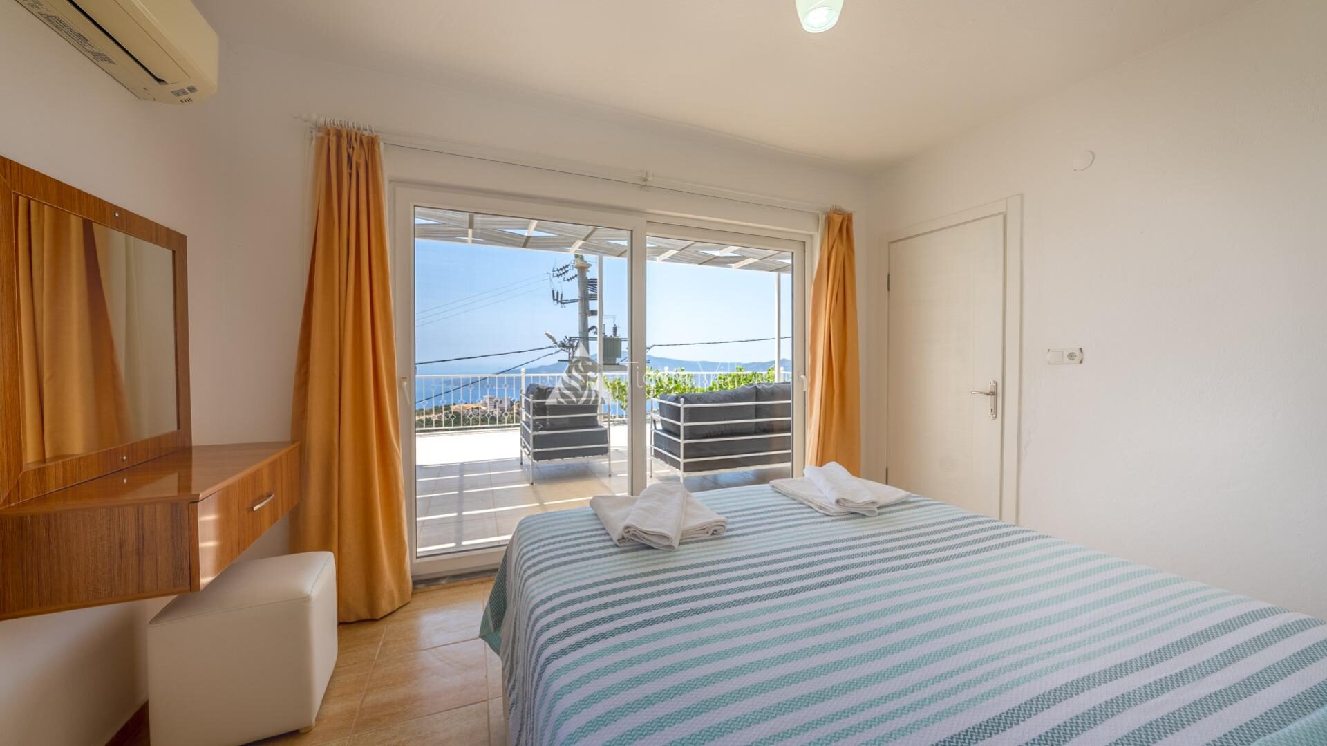 Villa Barış Bedroom 7 – villa for rent in Kördere