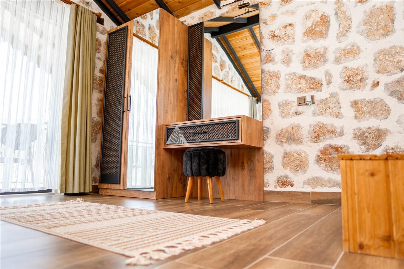 Villa Fiesta — 65