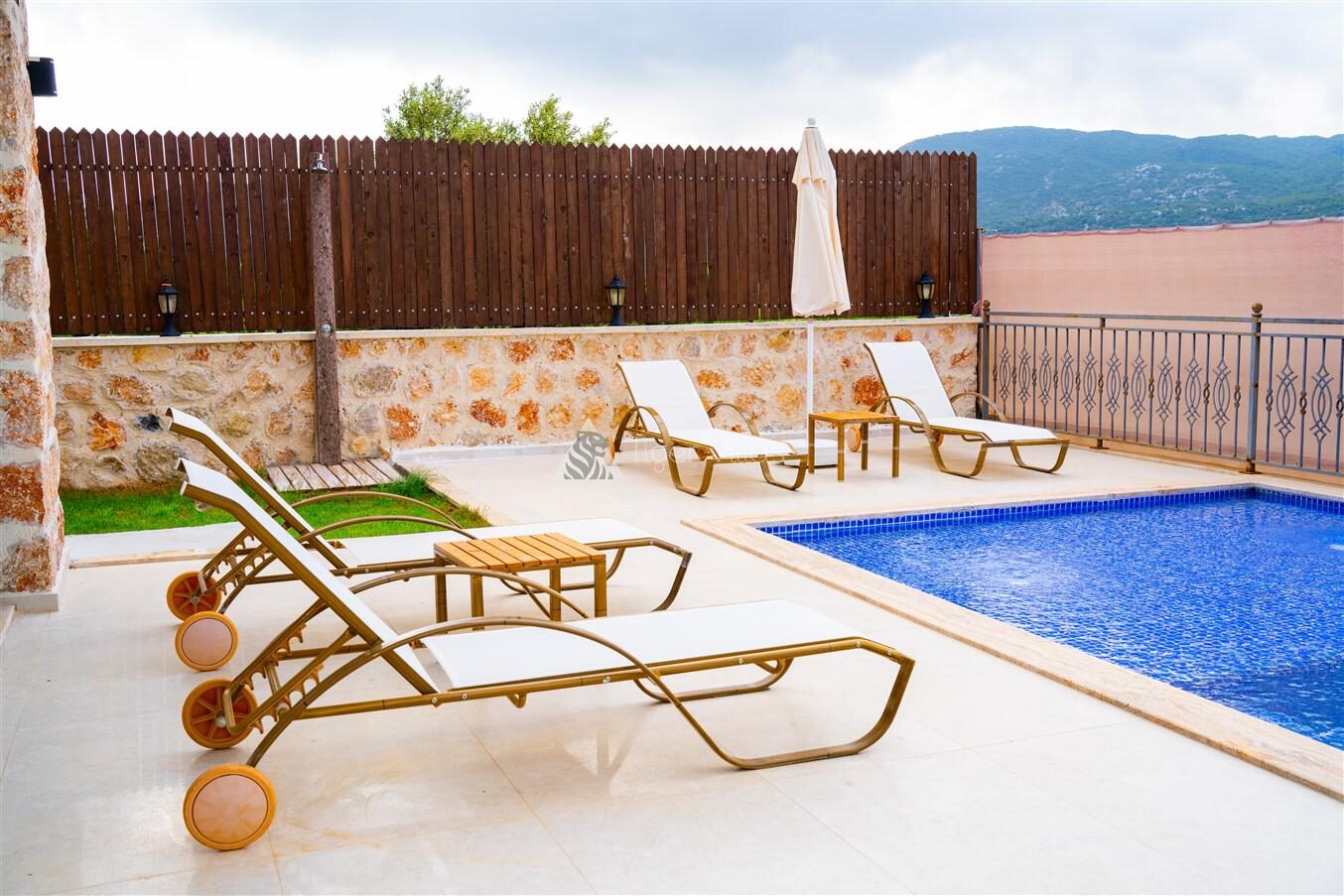 Villa Fiesta – villa for rent in Sarıbelen