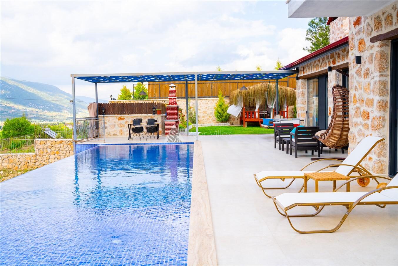 Villa Fiesta – villa for rent in Sarıbelen