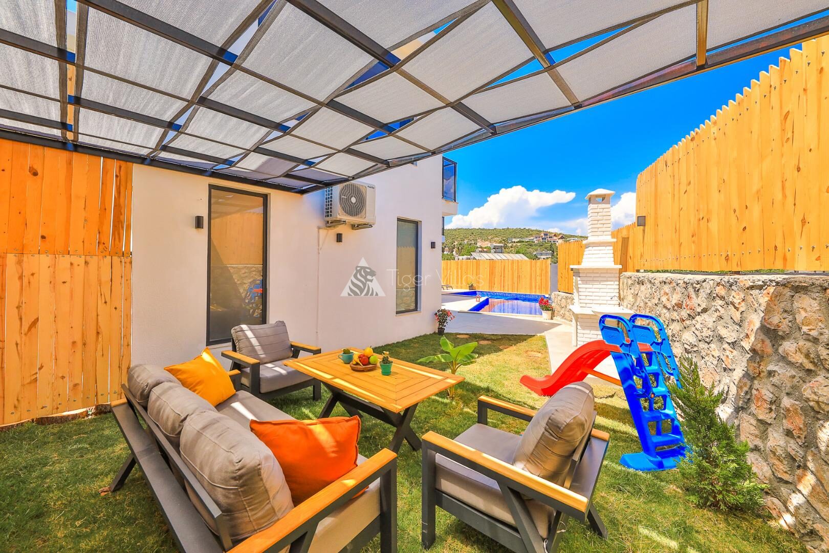 Villa Metaverse — 32