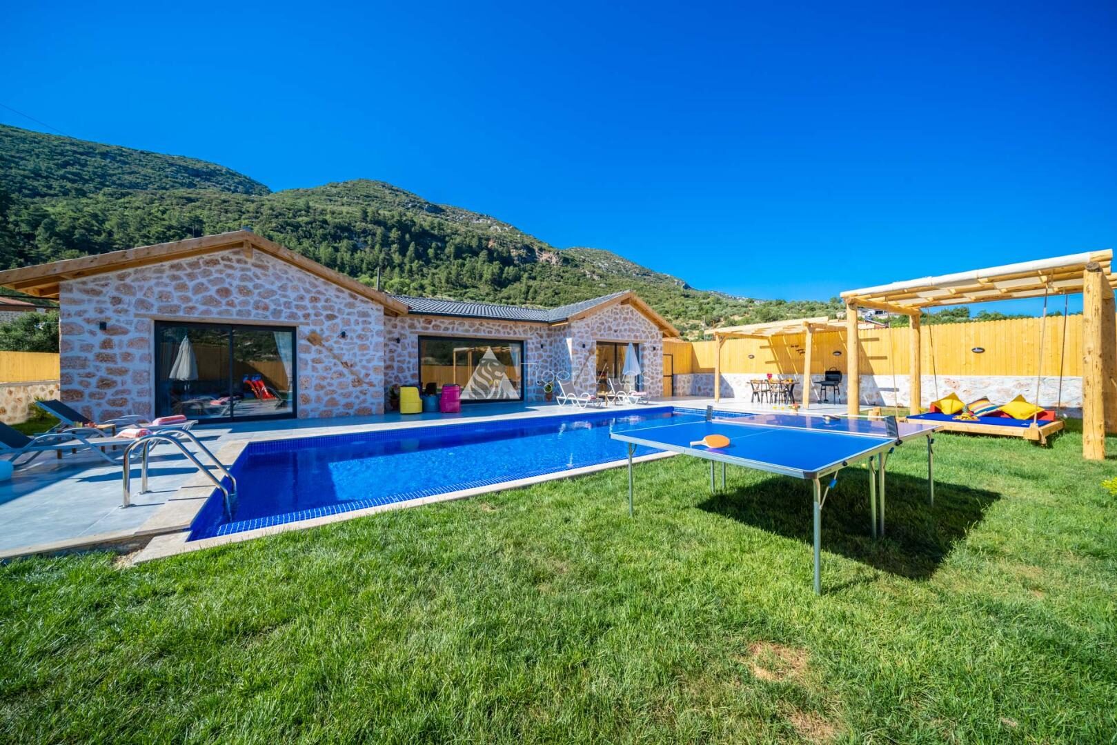 Villa Ediz — 84