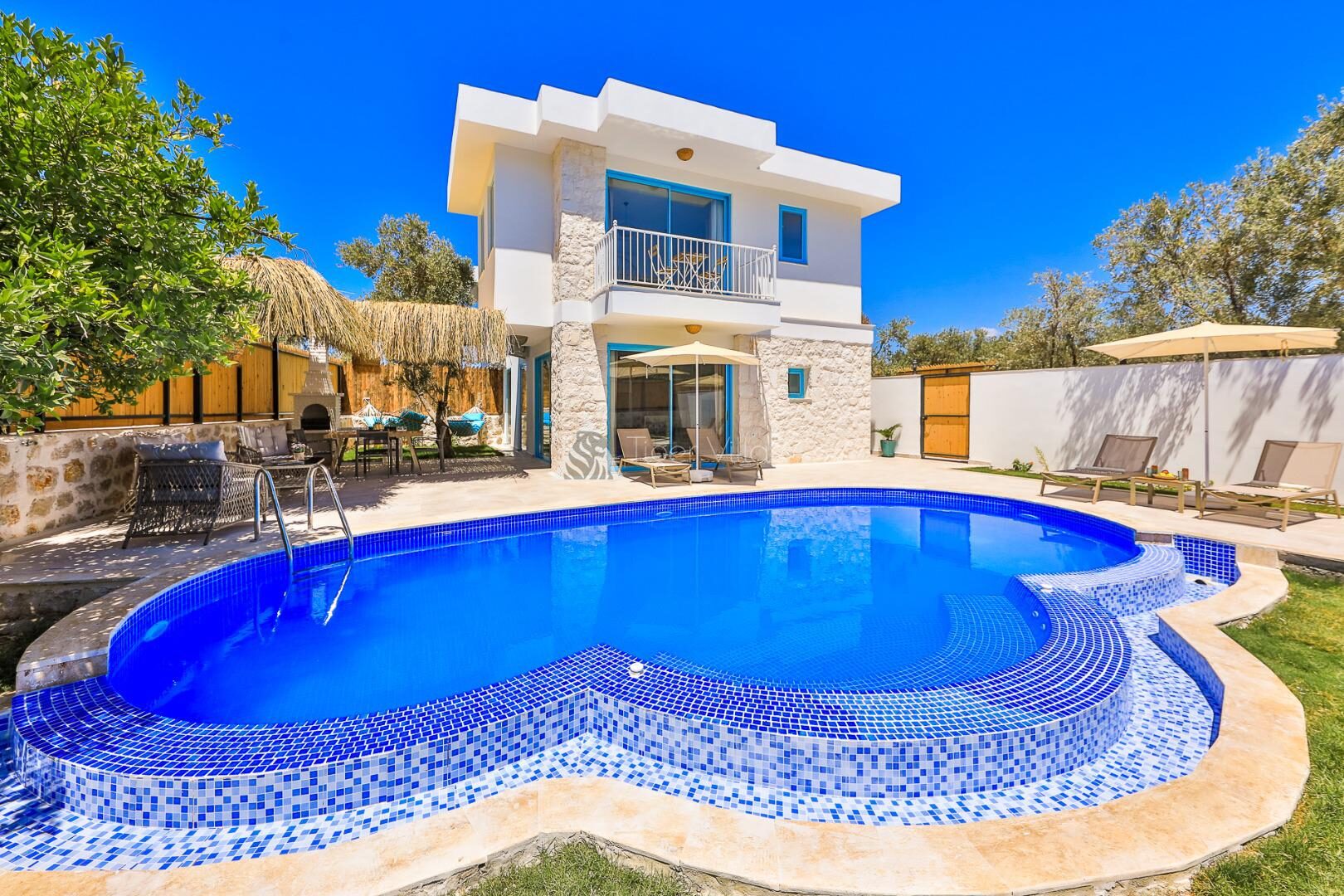Villa Leto — 1