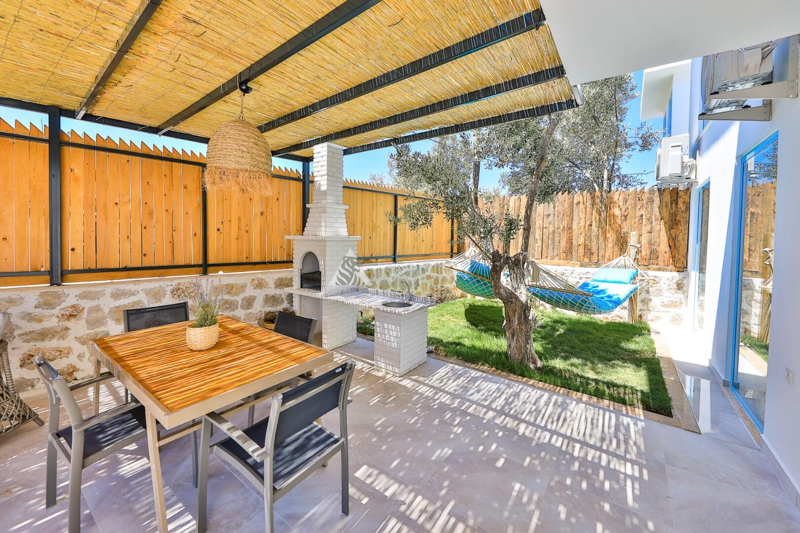Villa Leto — 12