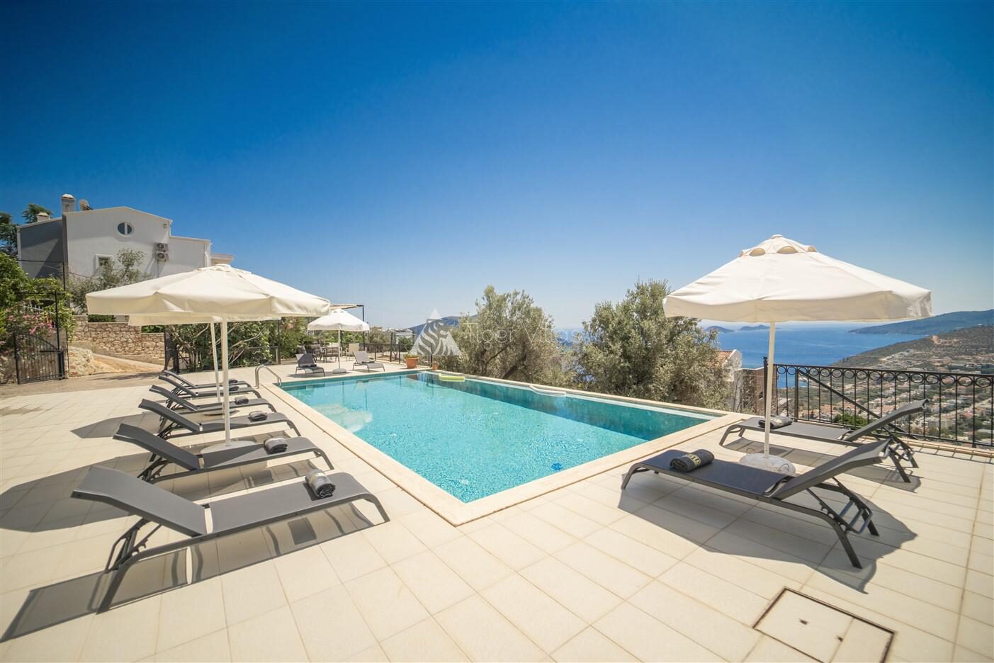 Villa Abis — 2