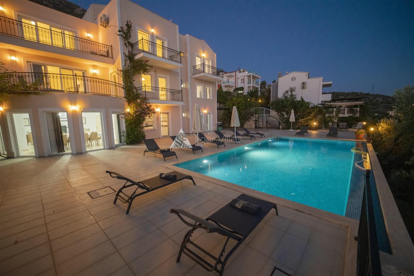 Villa Abis — 16
