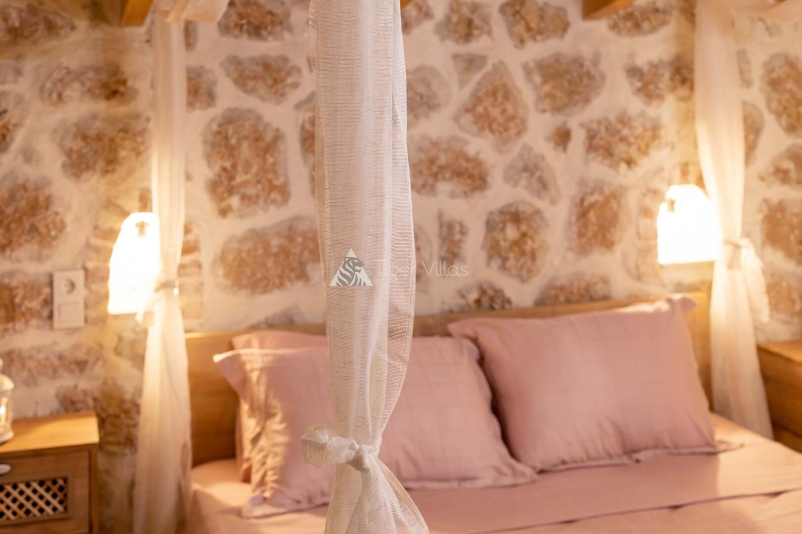 Villa Tiny Stone 1 — 80