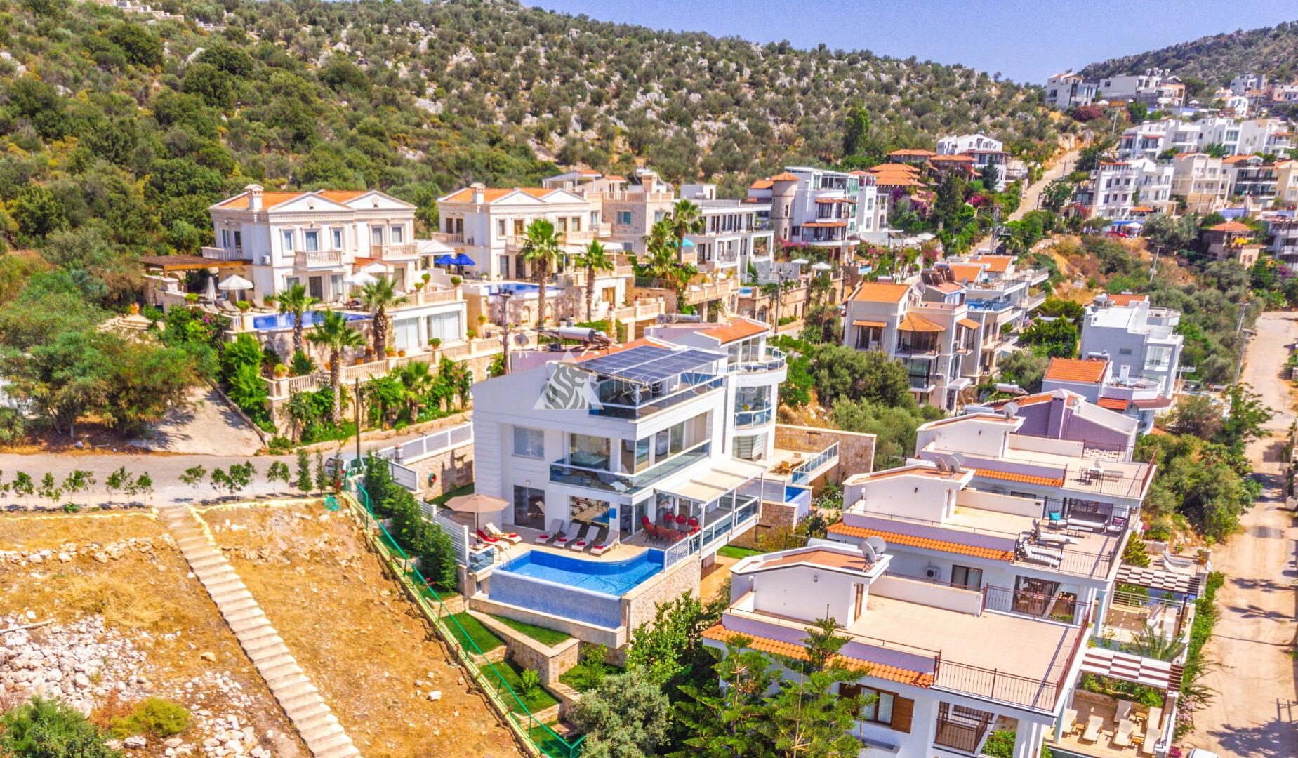 Villa Everes — 103