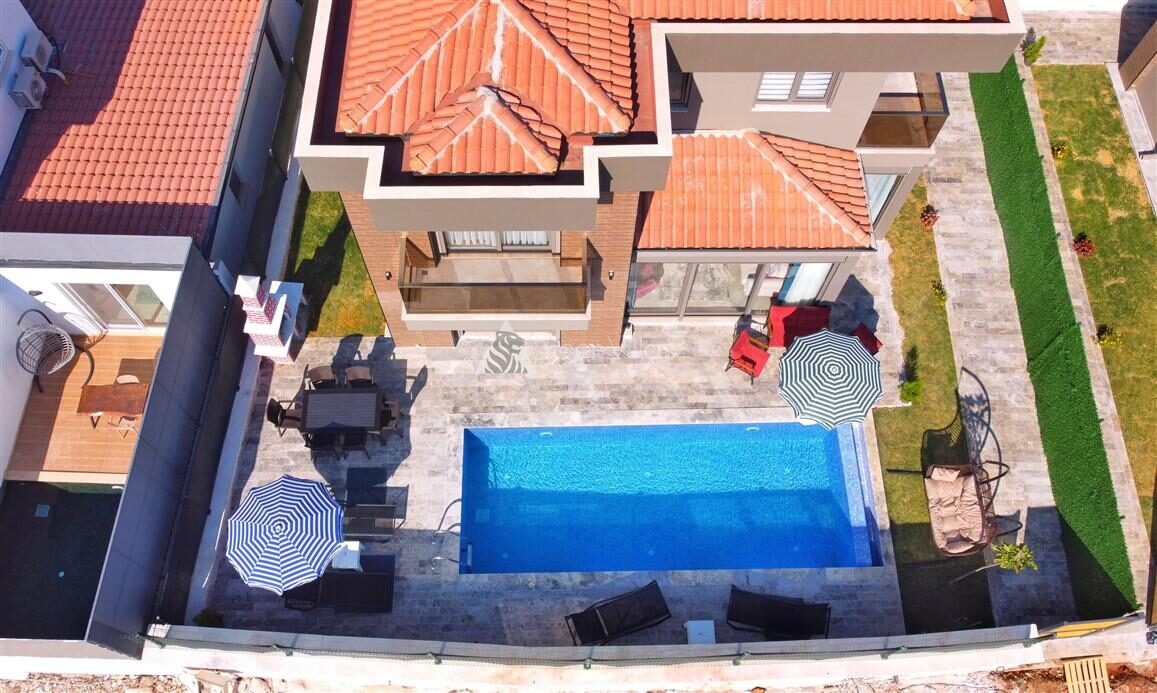 Villa Taliam — 8